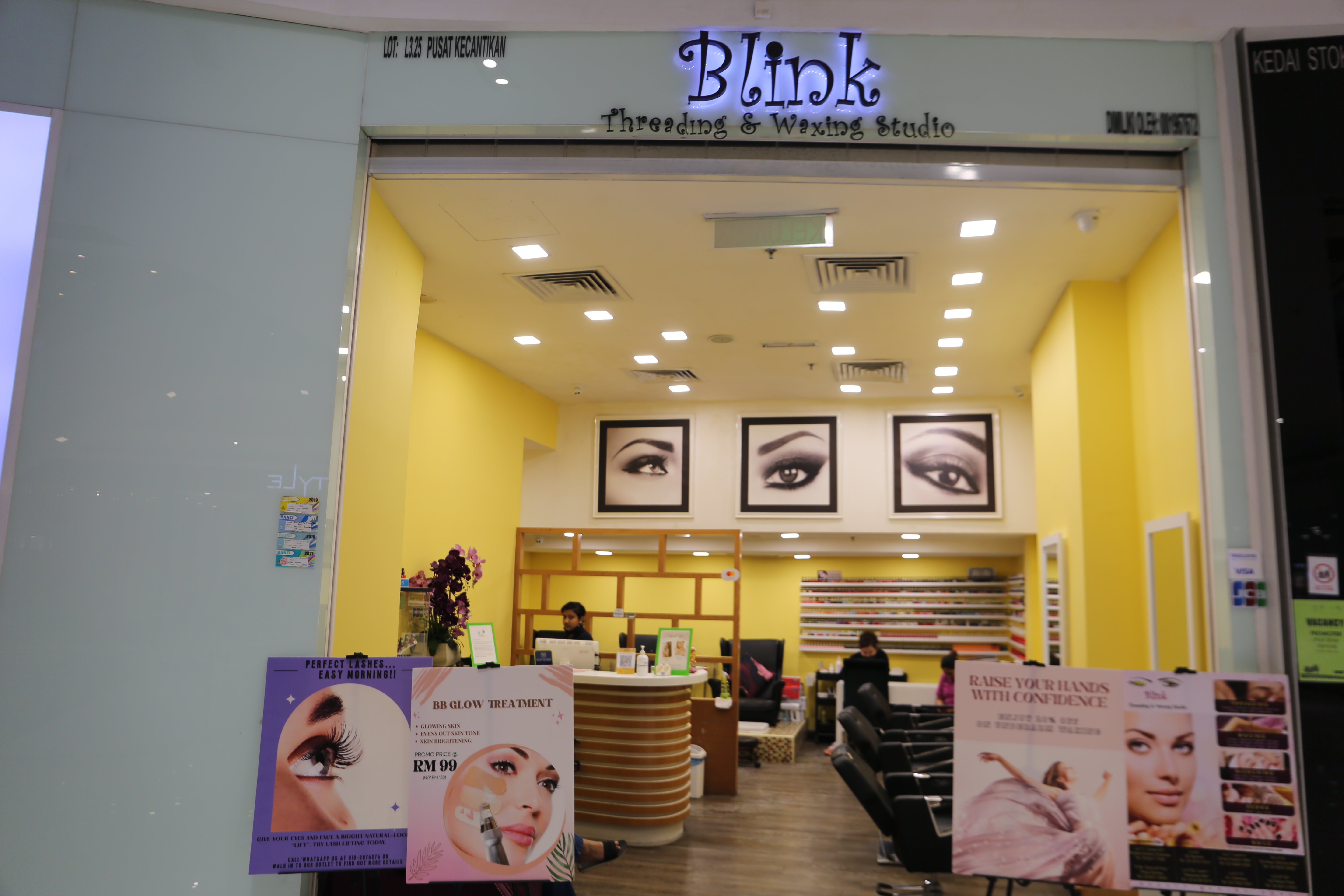Blink Threading & Wax Studio