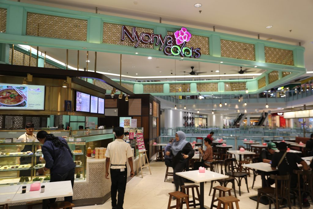 Nyonya Colors
