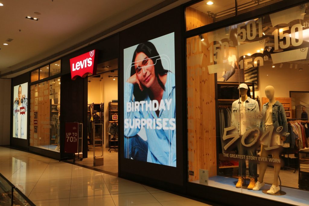 Levi's